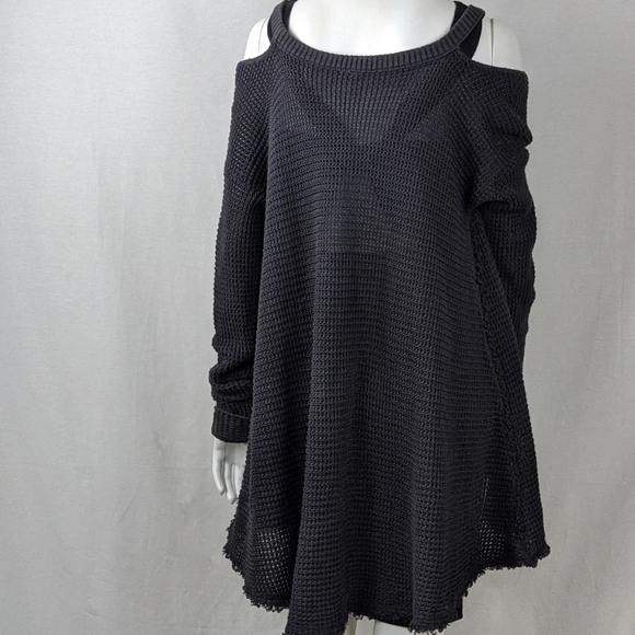 FREE PEOPLE NAVY BLUE COLD SHOULDER TOP - Picture 7 of 7